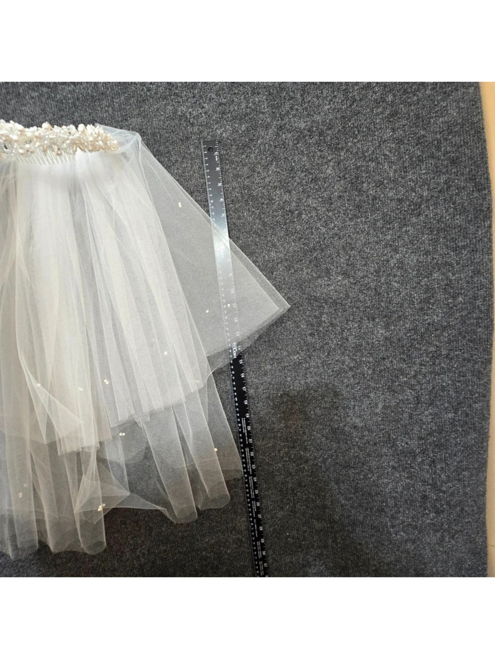 Vintage White Faux Pearl Crystal Crown Bridal Veil Attached Comb Retro Wedding